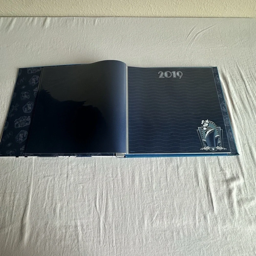 Disney Cruise Line 2019 Large Scrap book Mickey & Minnie 12